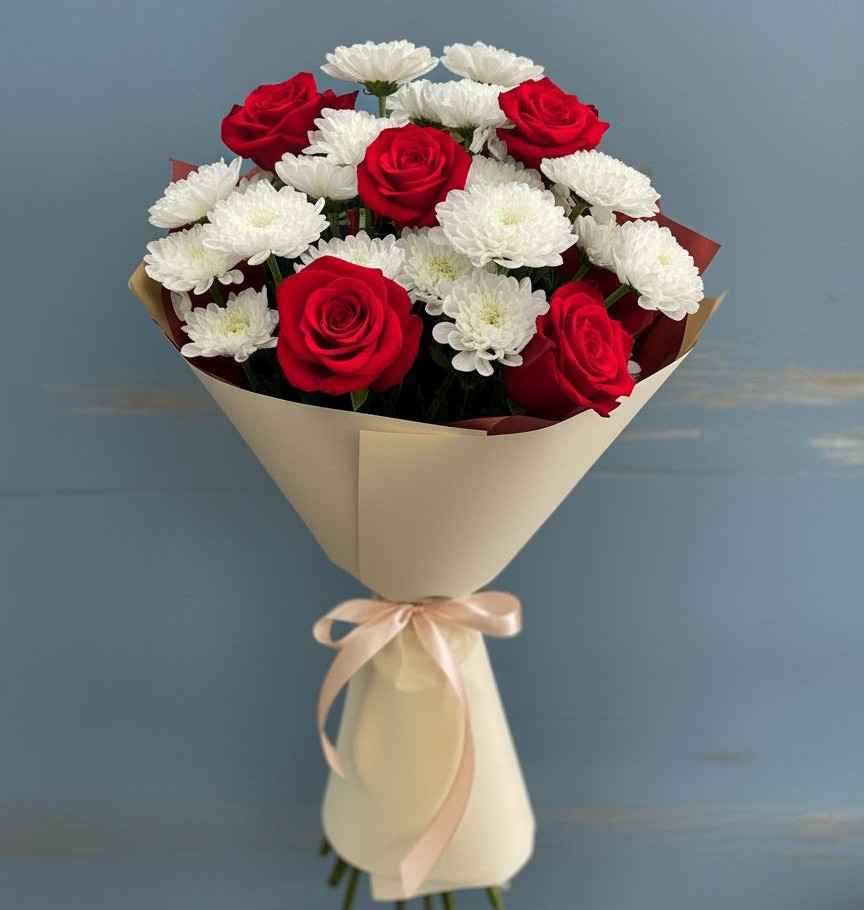 Букет цветов из: Розы и Хризантемы в Среднеуральске