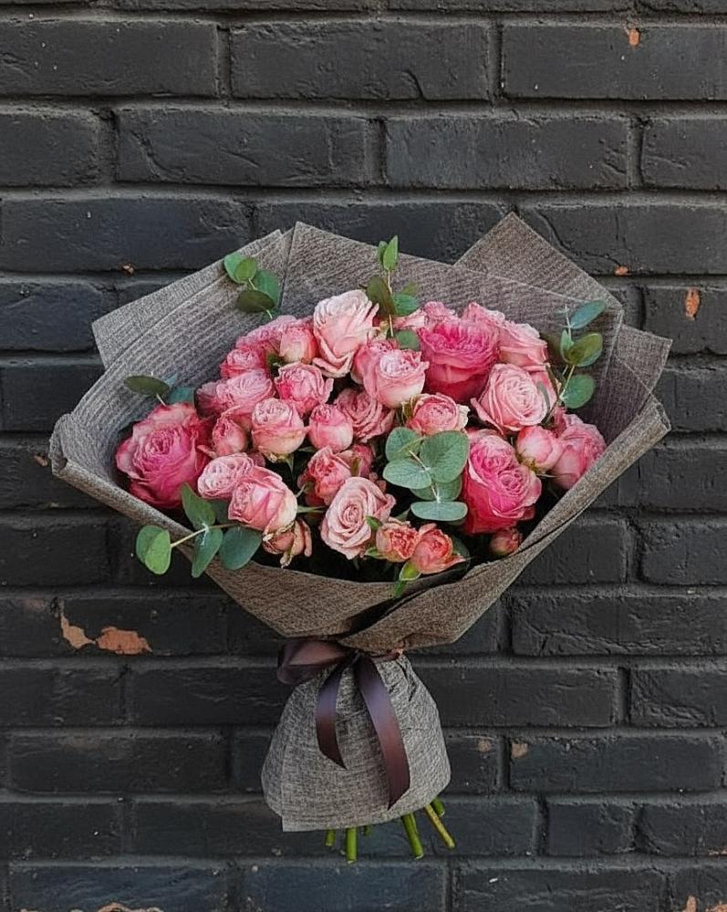 Букет цветов из: Розы в Среднеуральске