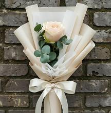 Букет цветов из:  Розы в Среднеуральске