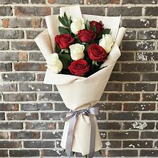 Букет цветов из:  Розы в Среднеуральске