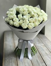 Букет 35 Белых роз в Среднеуральске