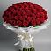 Букет 101 Красная роза Блэк Мэджик в Среднеуральске