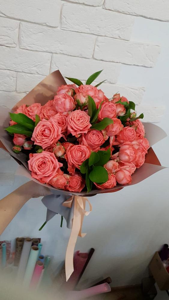 Букет цветов из: Розы в Среднеуральске