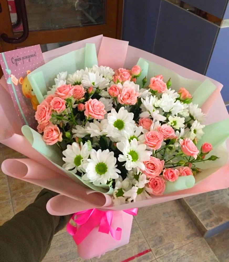 Букет цветов из: Розы и Хризантемы в Среднеуральске