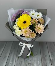 Букет цветов из:  Розы, Герберы и Хризантемы в Среднеуральске
