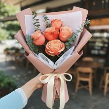 Букет цветов из:  Розы в Среднеуральске