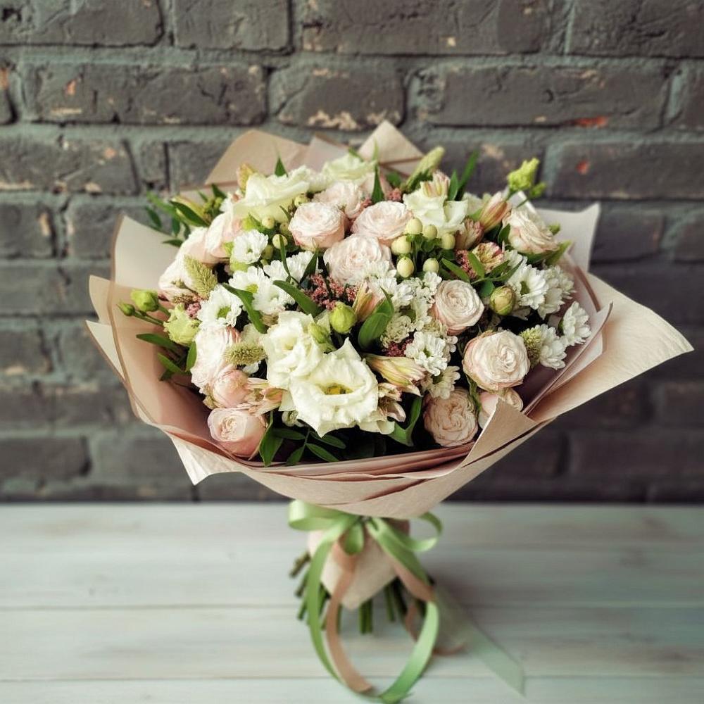 Букет цветов из: Альстромерии, Розы и Хризантемы в Среднеуральске