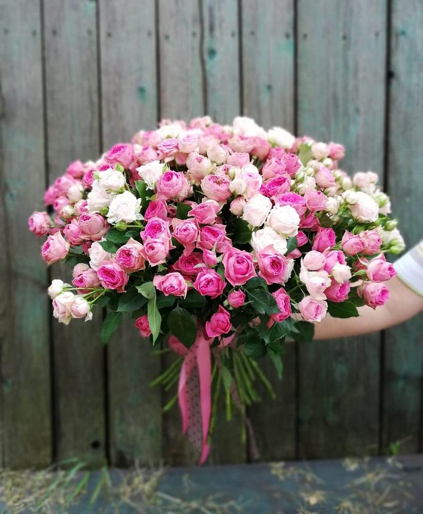 Букет Розовые кустовые розы Натали и Лав Лидия в Среднеуральске