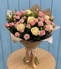 Букет цветов из:  Розы в Среднеуральске