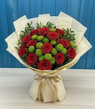 Букет цветов из:  Розы и Хризантемы в Среднеуральске