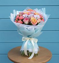 Букет цветов из:  Хризантемы и Розы в Среднеуральске