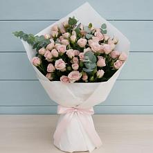 Букет цветов из:  Розы в Среднеуральске