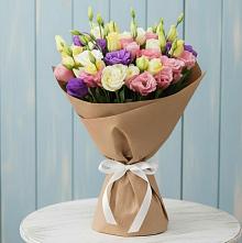 Букет цветов из:  Лизиантусы в Среднеуральске
