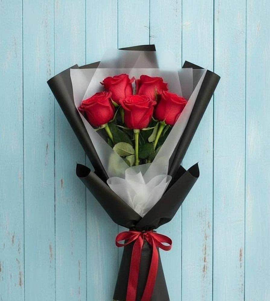 Букет цветов из: Розы в Среднеуральске