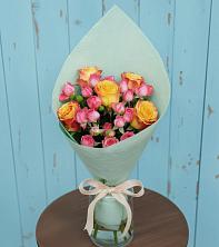 Букет цветов из:  Розы в Среднеуральске